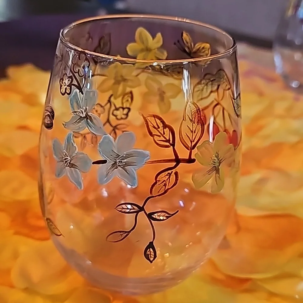 Pier 1 Simon the Bunny Stemless Wine/Water Glasses - Picture 2 of 7